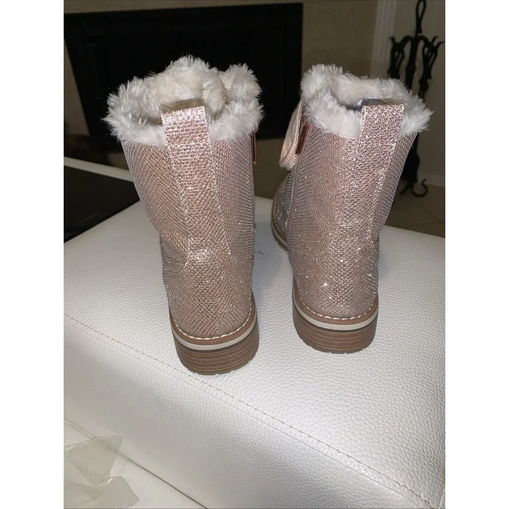 Eva and Zoe girls' size 4 pink glitter boots, new